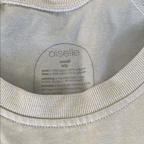 Oiselle T shirt - Picture 2 of 2